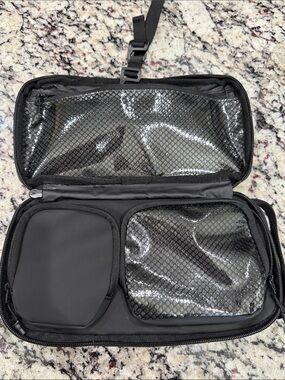 NOMATIC Travel Toiletry Organizer Compact Hanging Dopp Kit